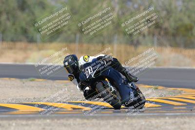 media/Oct-03-2022-Moto Forza (Mon) [[5f077a3730]]/Advanced Group/Session 3 (Turn 3)/